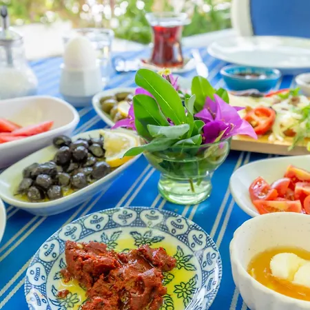Mon Ilica * Çeşme