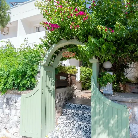 Mon Ilıca Otel Çeşme